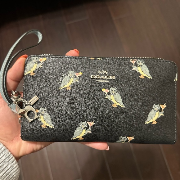 Coach dark navy Wristlet with Owl Design - Picture 1 of 4